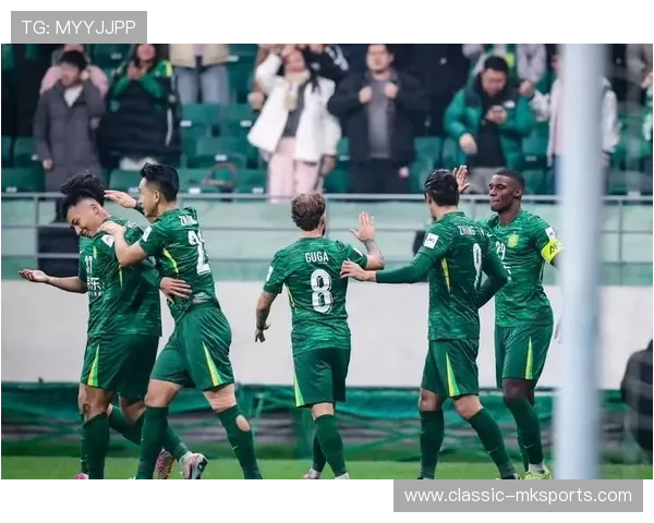 卡马文加精准传球视野惊艳全场，助球队打出精彩配合