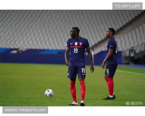 门迪防守能力显著提升，助力球队后防稳如磐石