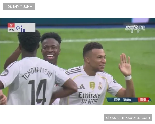 维尼修斯与姆巴佩正面交锋，足坛新一代双子星竞争白热化