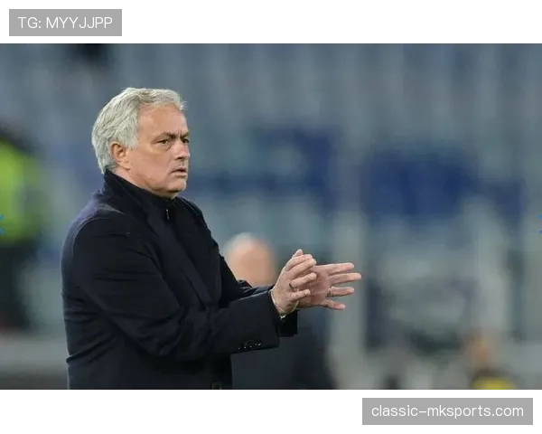 穆里尼奥防守体系深度解析:打造不可打破的防线方法与策略分析 穆里尼奥防守体系深度解析:打造不可打破的防线方法与策略分析