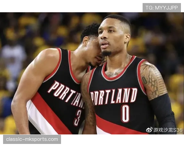 利拉德家的厨房是什么阵仗？跟球场上爆发力完全两把刷子！